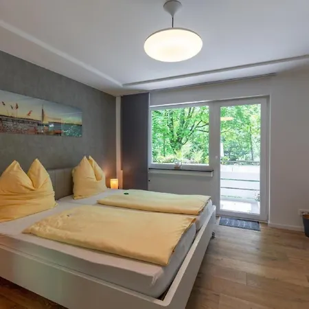 Traum Direkt Am Bodensee Mit Seesicht By Interhome Апартаменты *